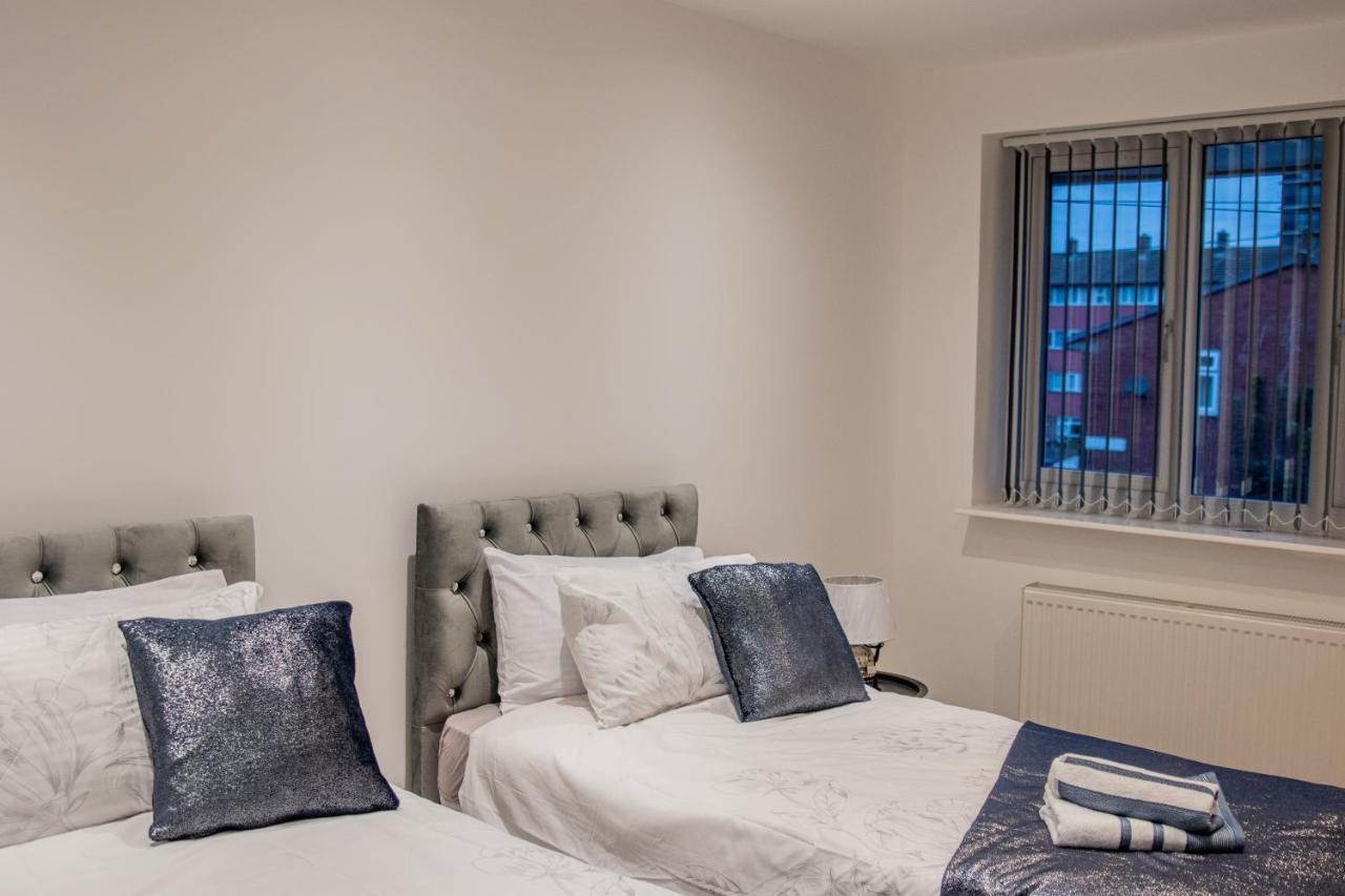 Bv Comfy Spacious 3 Bedroom House At Tatton Street Manchester Exterior foto