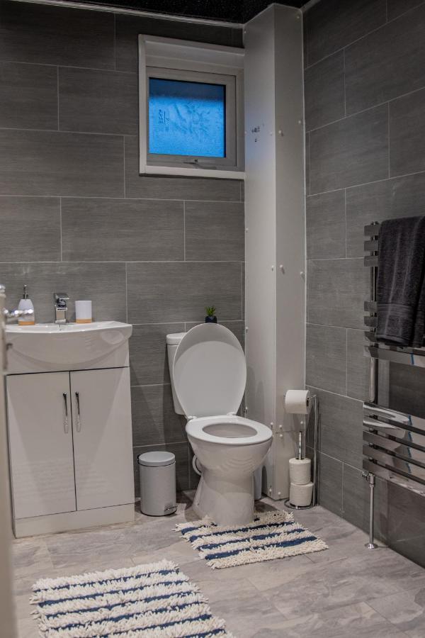 Bv Comfy Spacious 3 Bedroom House At Tatton Street Manchester Exterior foto