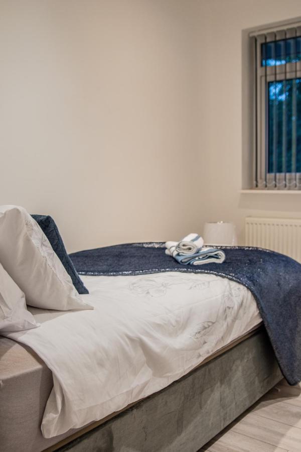 Bv Comfy Spacious 3 Bedroom House At Tatton Street Manchester Exterior foto